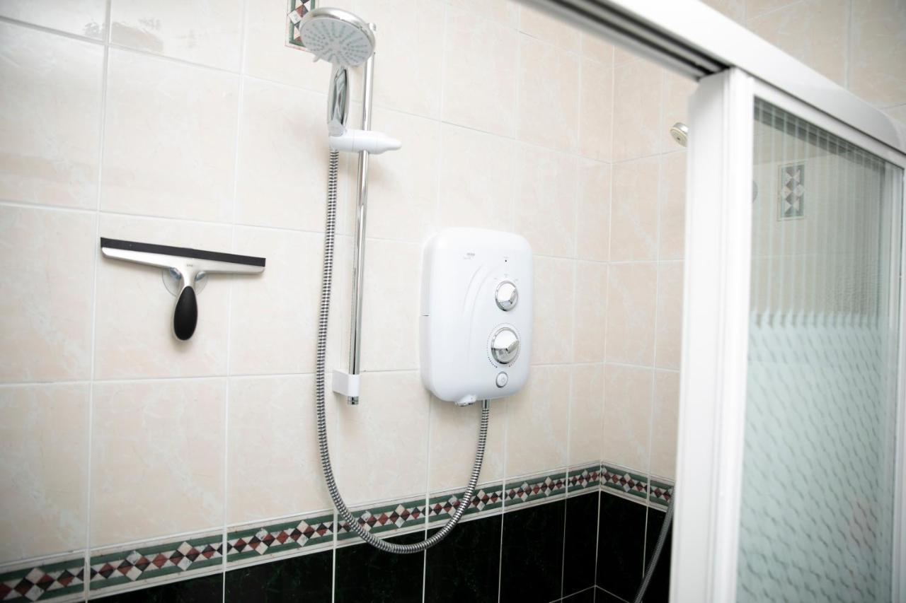 3 Bed Renovated Cottage Carramore Lake, Belmullet Ballina  Luaran gambar