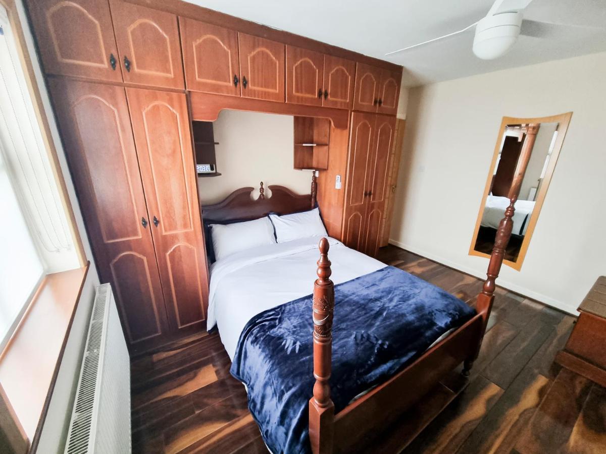 3 Bed Renovated Cottage Carramore Lake, Belmullet Ballina  Luaran gambar